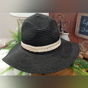 Nwt Time & True Elegant Floppy  Black Wide-Brim Hat with Tan Band One Size